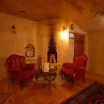 Traveller's Cave Hotel