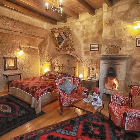 Traveller's Cave גורמה