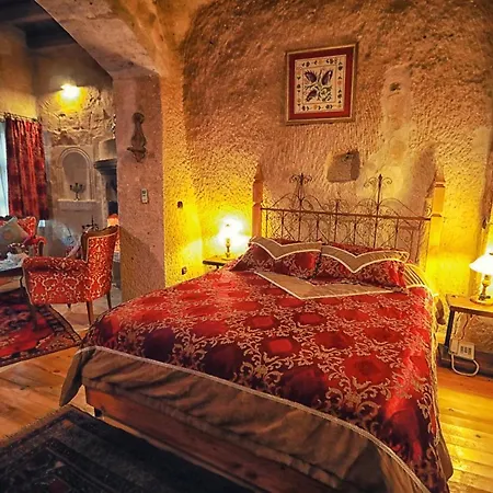 Traveller's Cave מלון גורמה