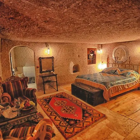 Traveller's Cave מלון 3*