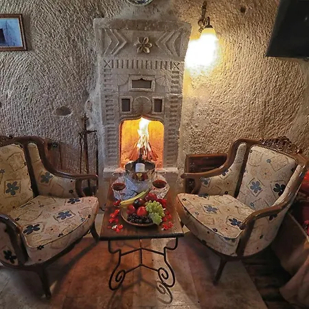 Traveller's Cave