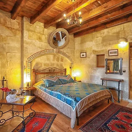 Traveller's Cave Hotel