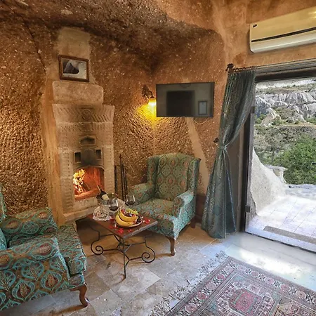 Hotel Traveller's Cave 3*