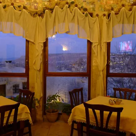 トラベラーズ ケーブ 3* ギョレメ