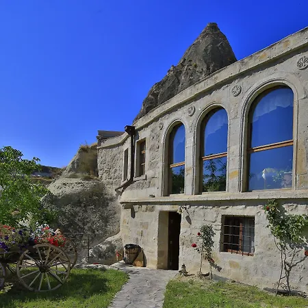 Hotel Traveller's Cave 3*