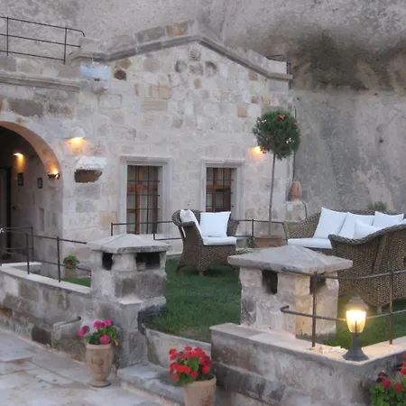 Traveller's Cave Hotel