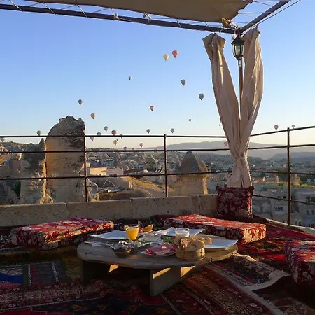 Traveller's Cave Hotel