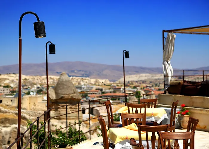 Hotel Traveller's Cave 3*