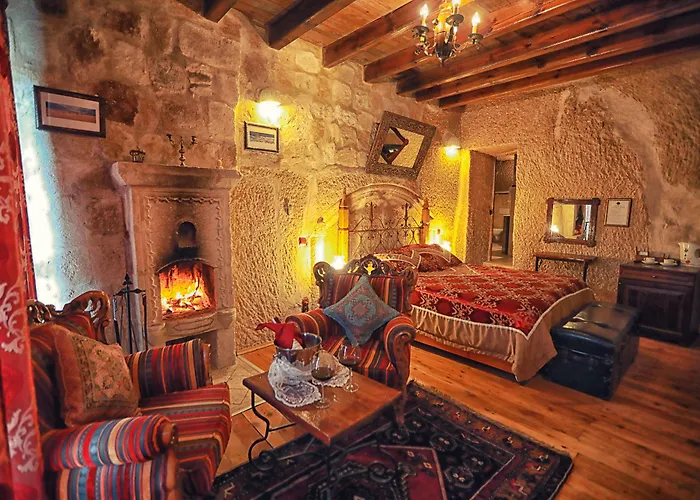 Hotel Traveller's Cave 3*